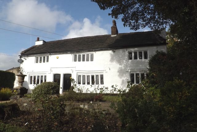 Blog about Littleborough Lakeside. Dearnley Old Hall