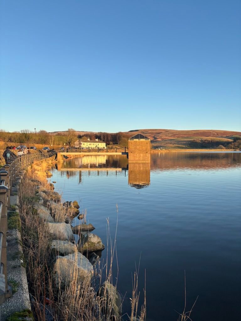 The Fens Bank, Hollingworth Lake